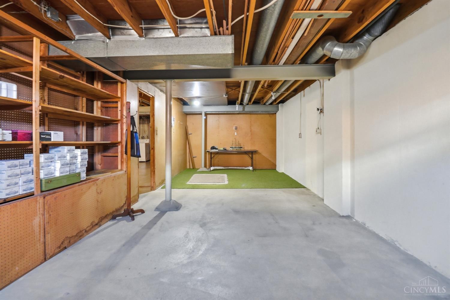 6208 Kingoak Drive
