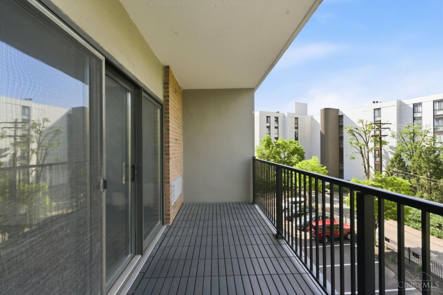 1815 William Howard Taft Road 502