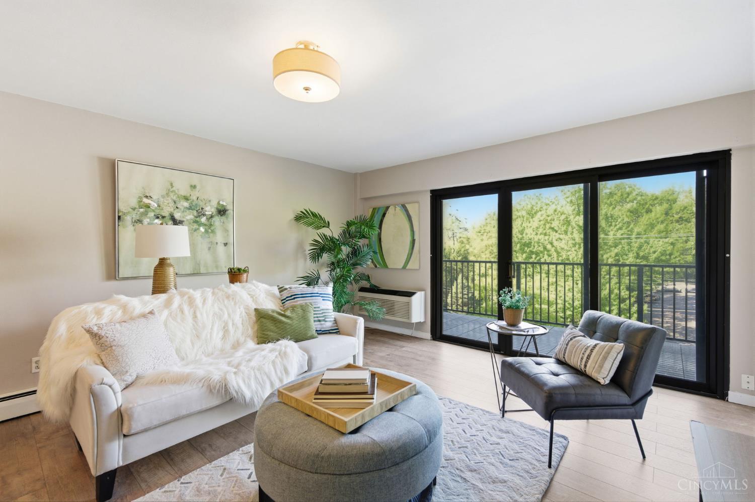 1815 William Howard Taft Road 502