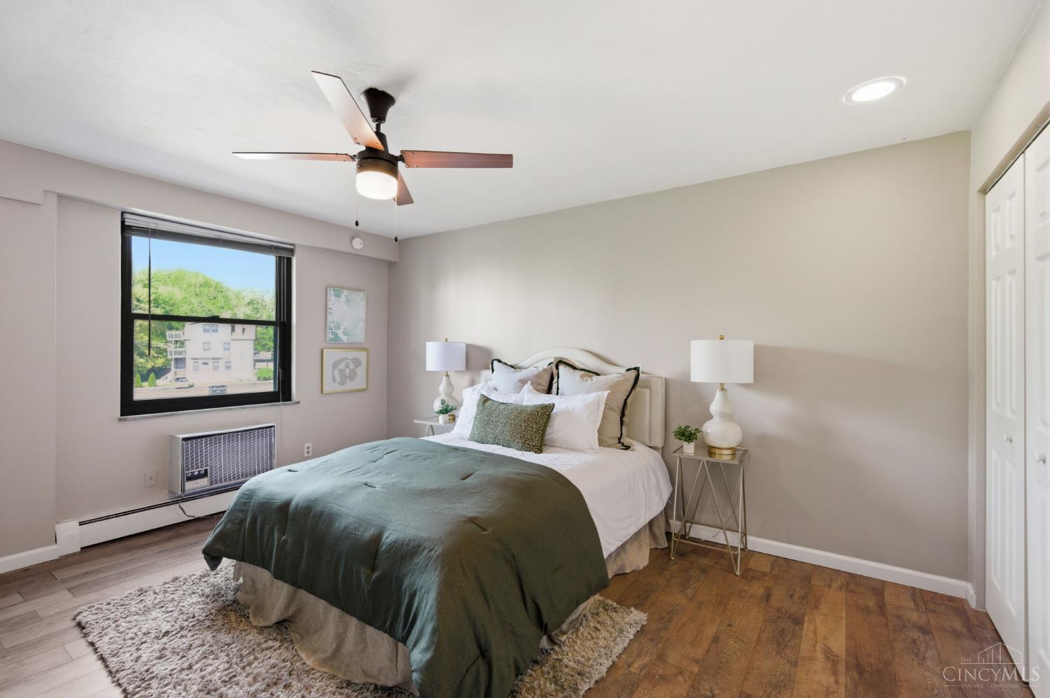 1815 William Howard Taft Road 502