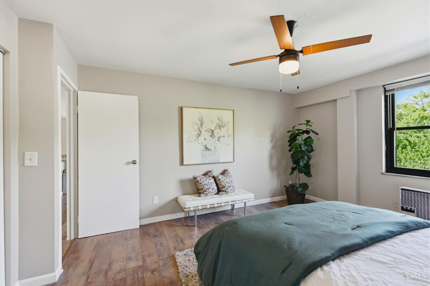 1815 William Howard Taft Road 502