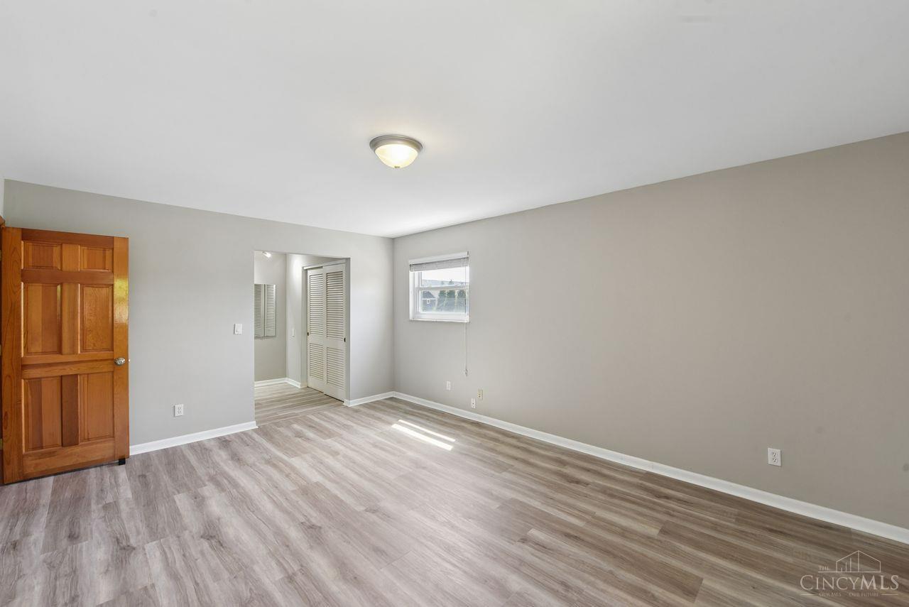 10660 Bridlepath Lane