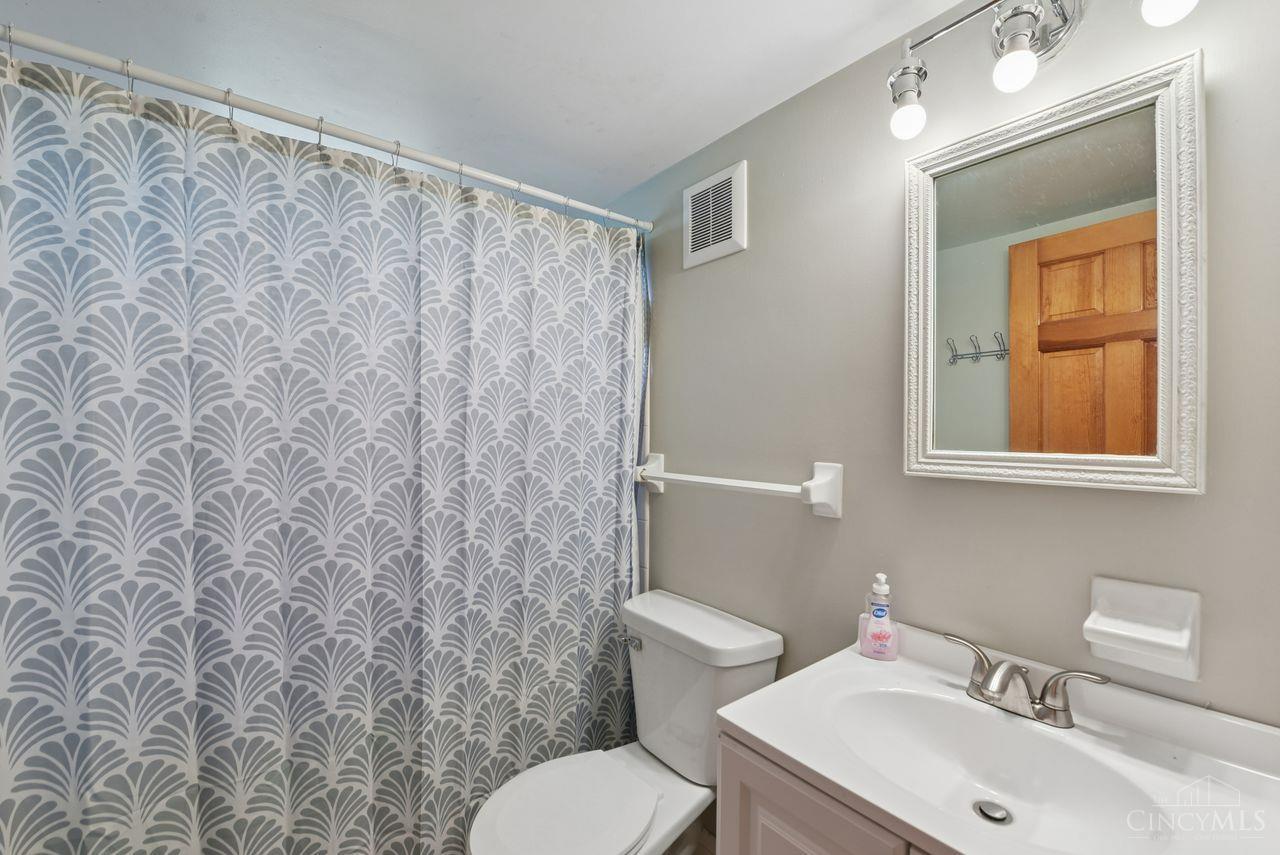 10660 Bridlepath Lane