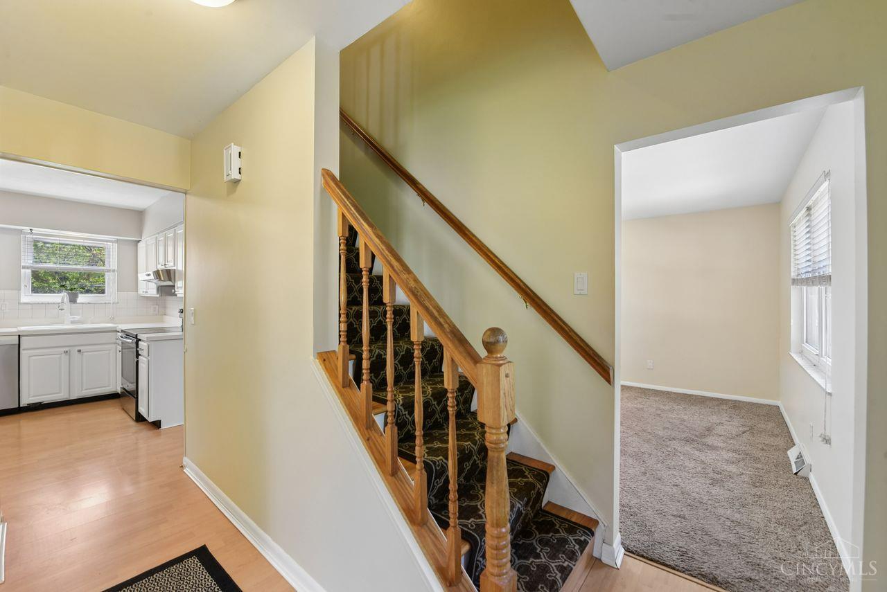 10660 Bridlepath Lane