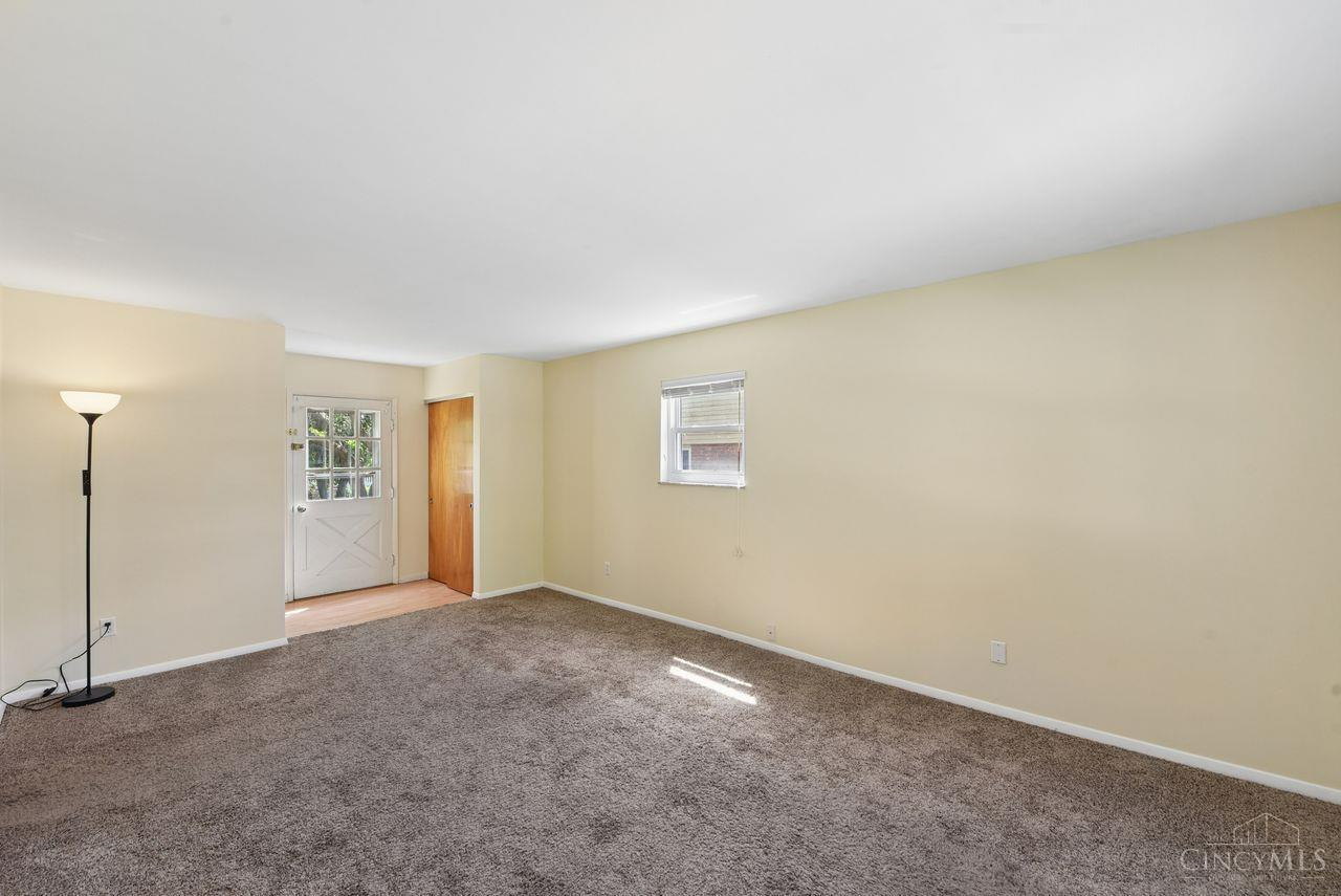 10660 Bridlepath Lane