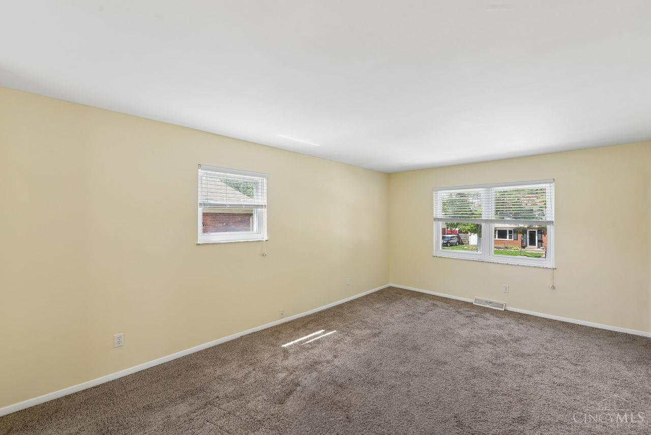 10660 Bridlepath Lane