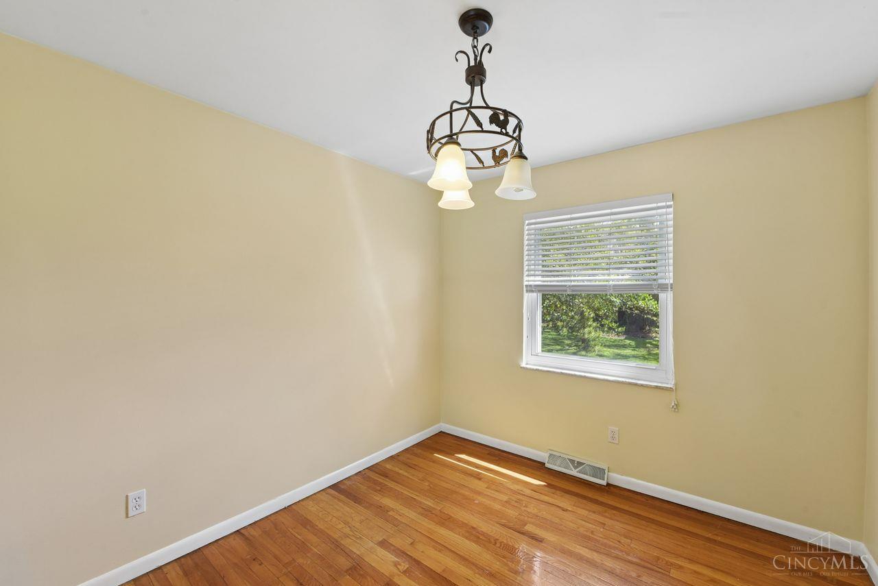 10660 Bridlepath Lane