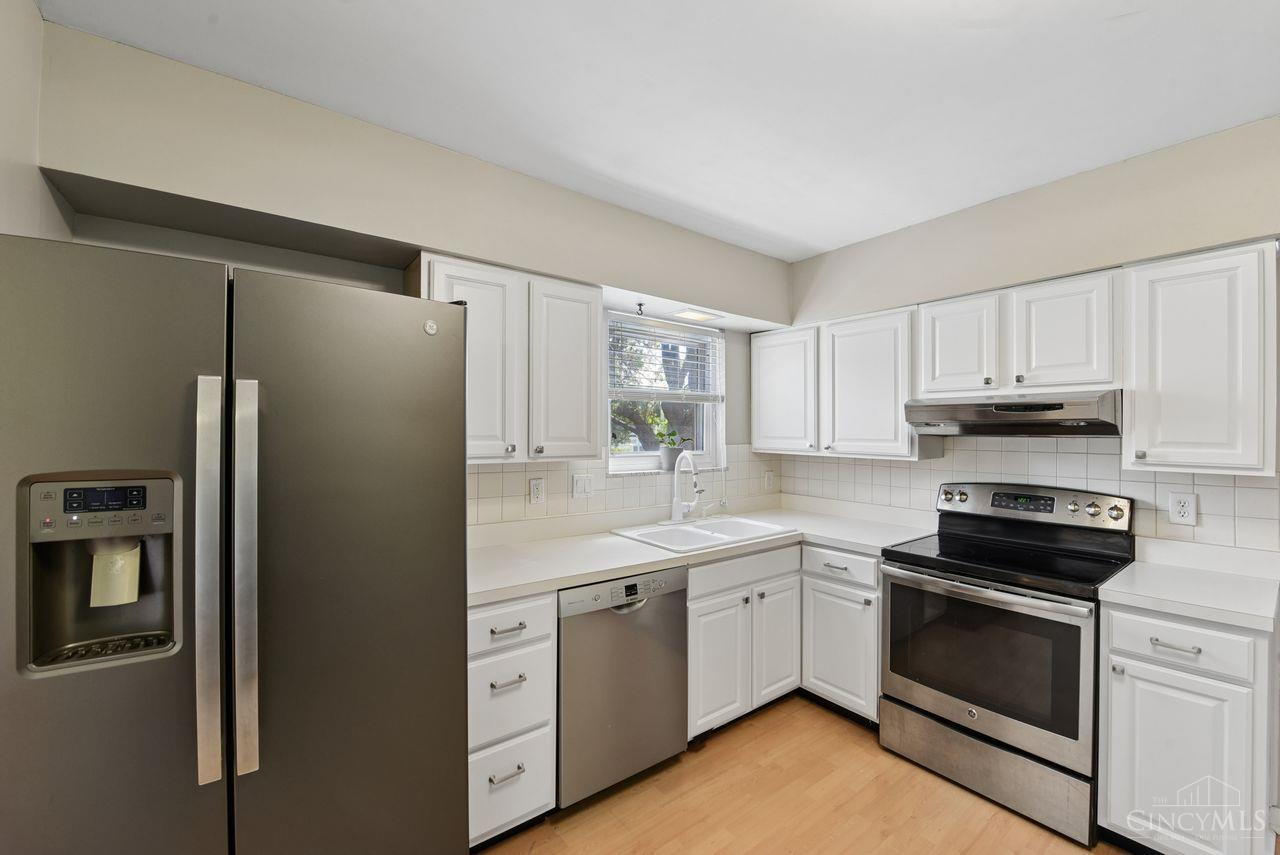 10660 Bridlepath Lane