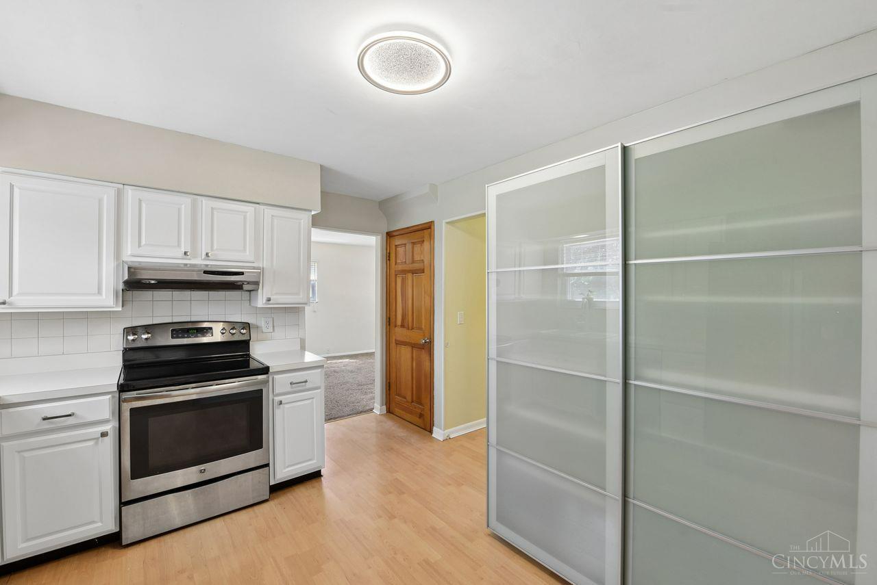 10660 Bridlepath Lane