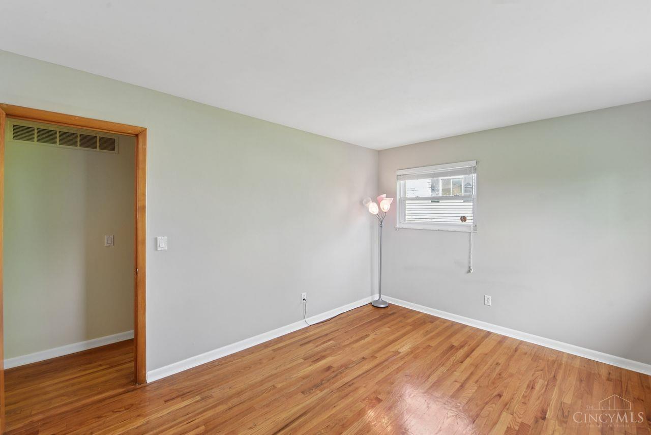 10660 Bridlepath Lane