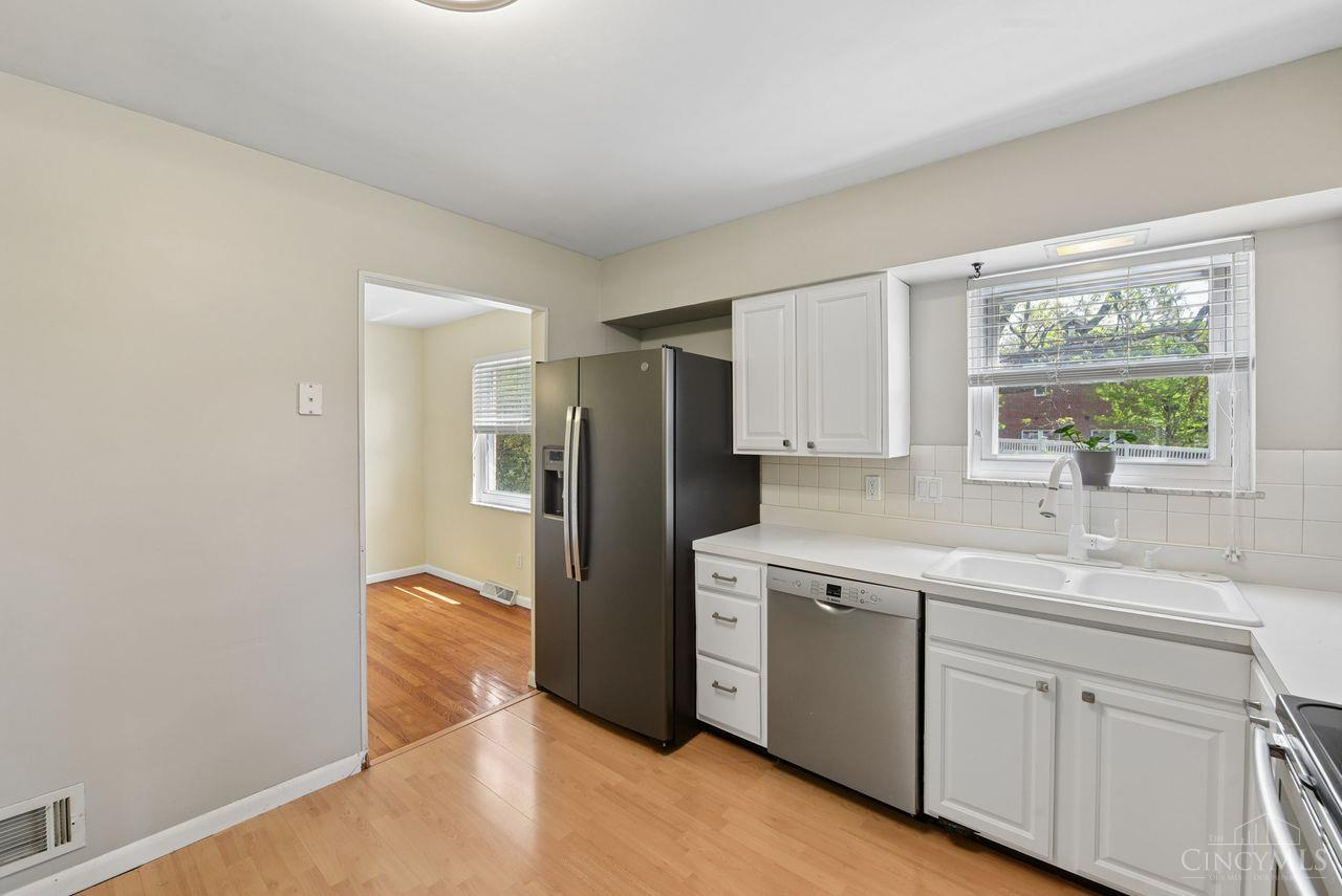 10660 Bridlepath Lane