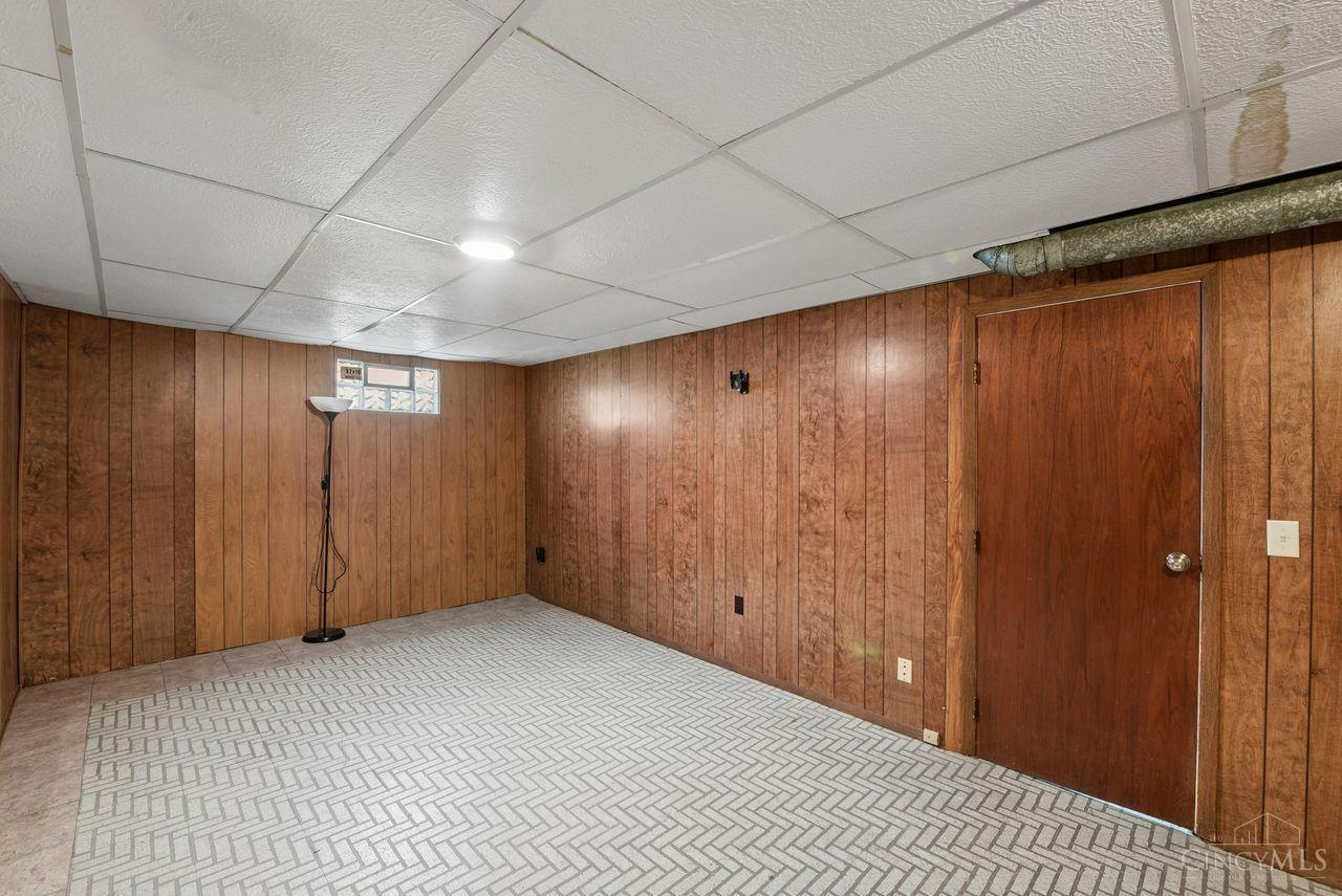 10660 Bridlepath Lane