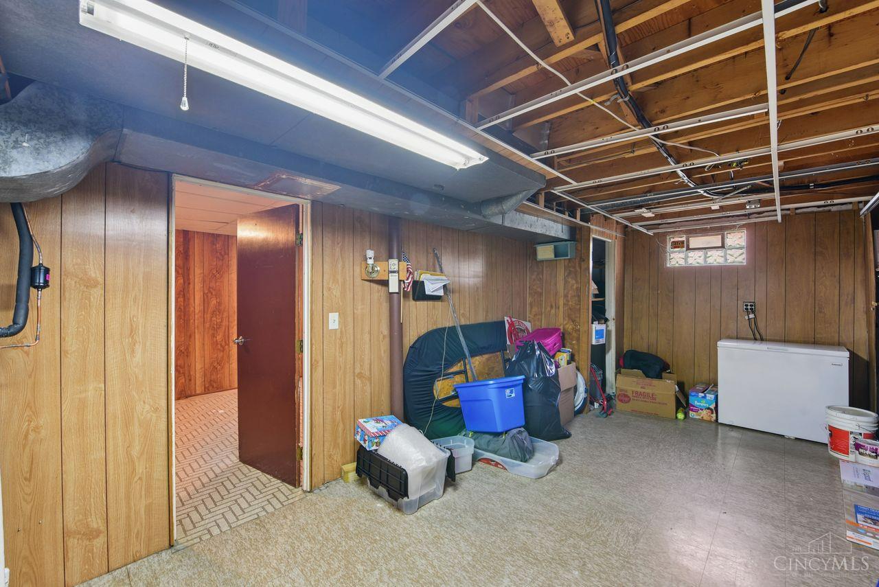 10660 Bridlepath Lane