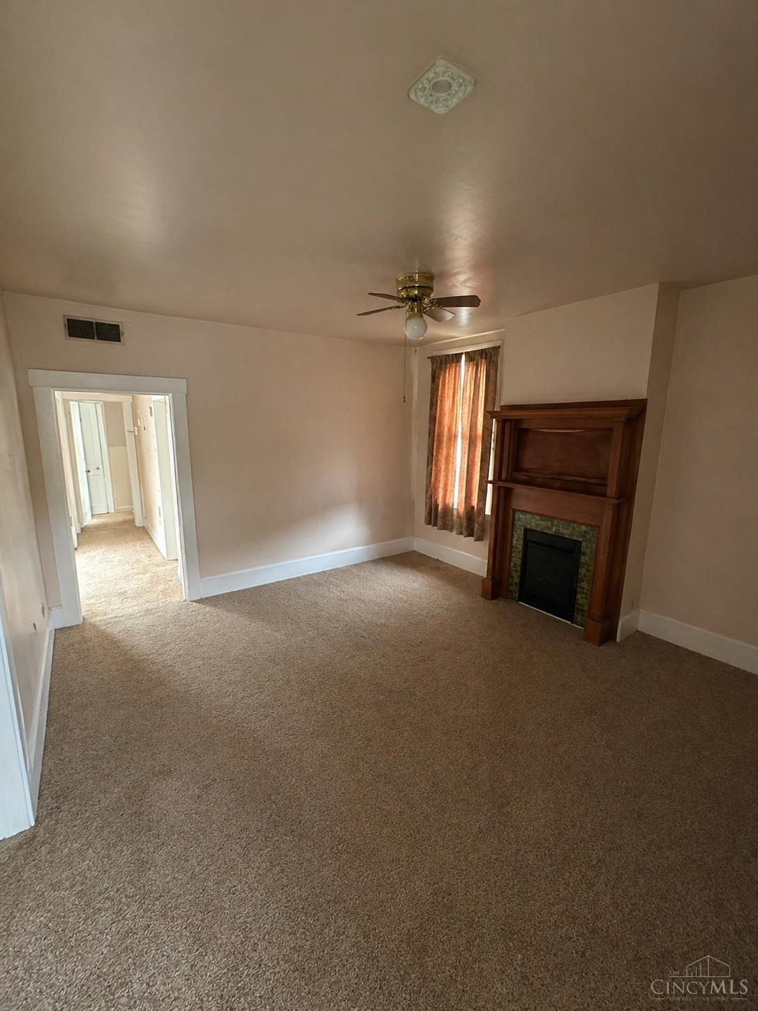 707 E Second