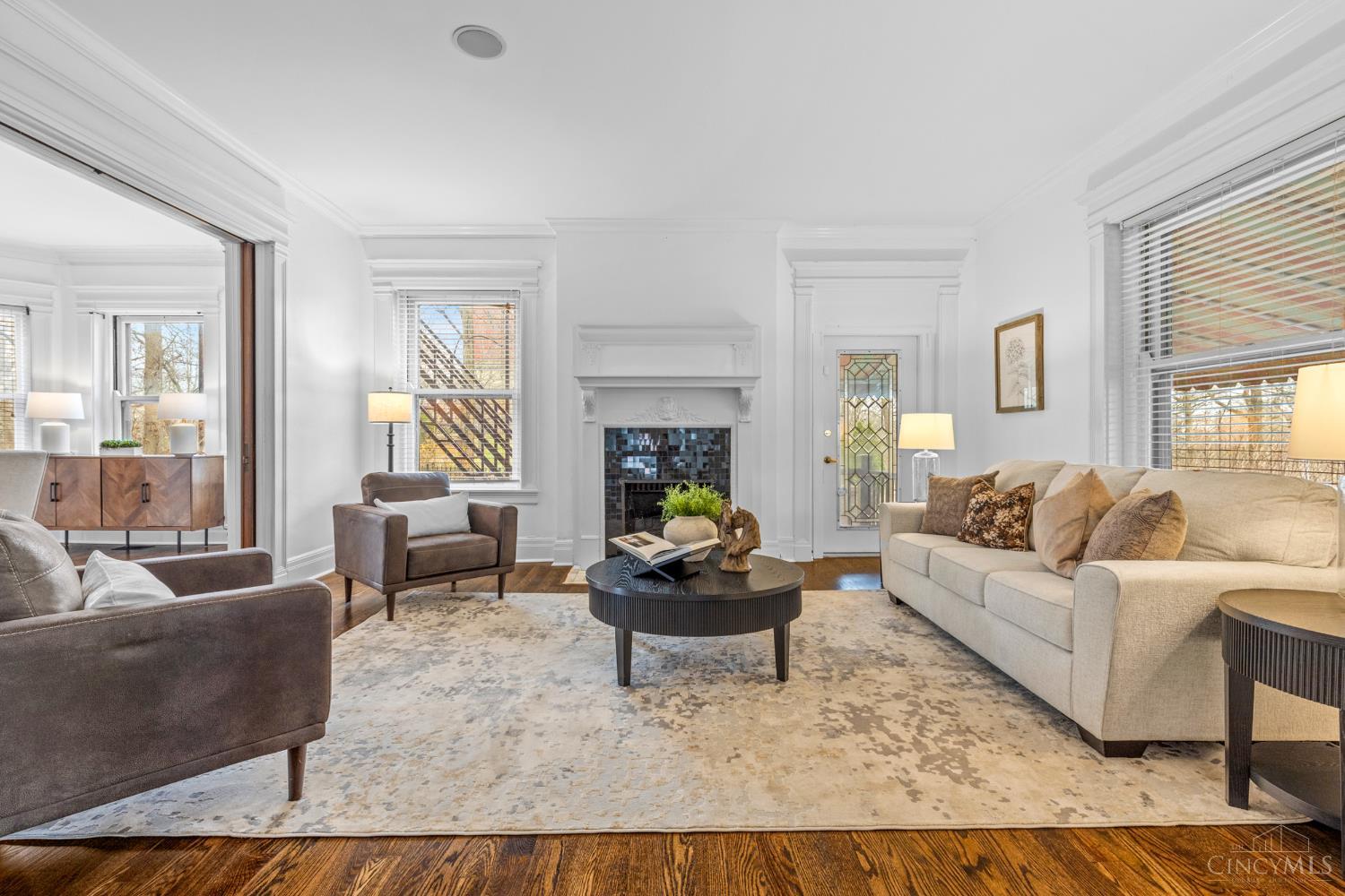 2100 St James Avenue