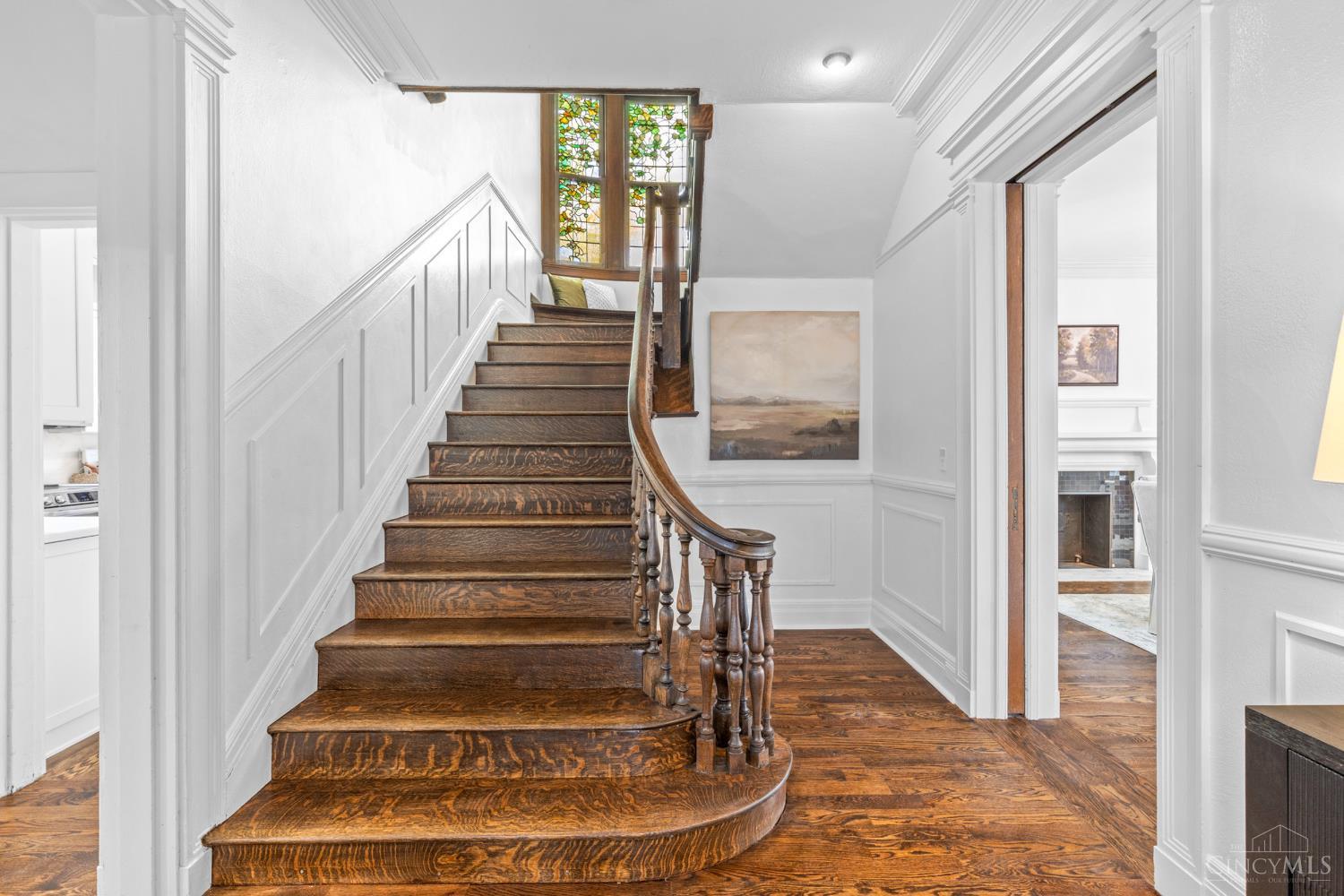 2100 St James Avenue