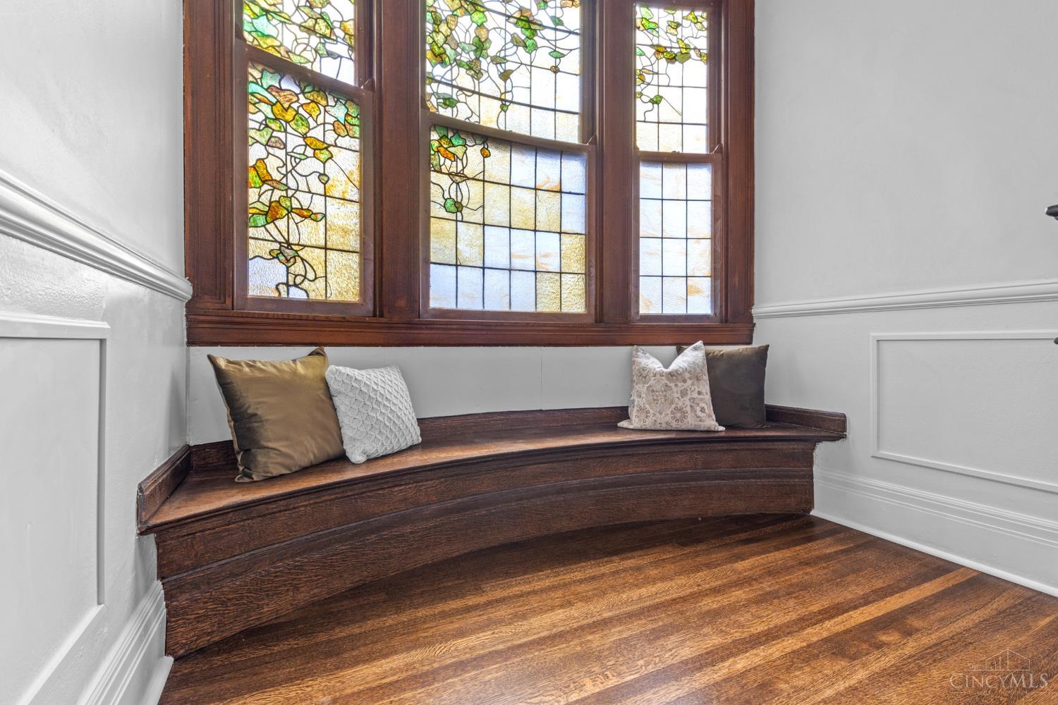 2100 St James Avenue