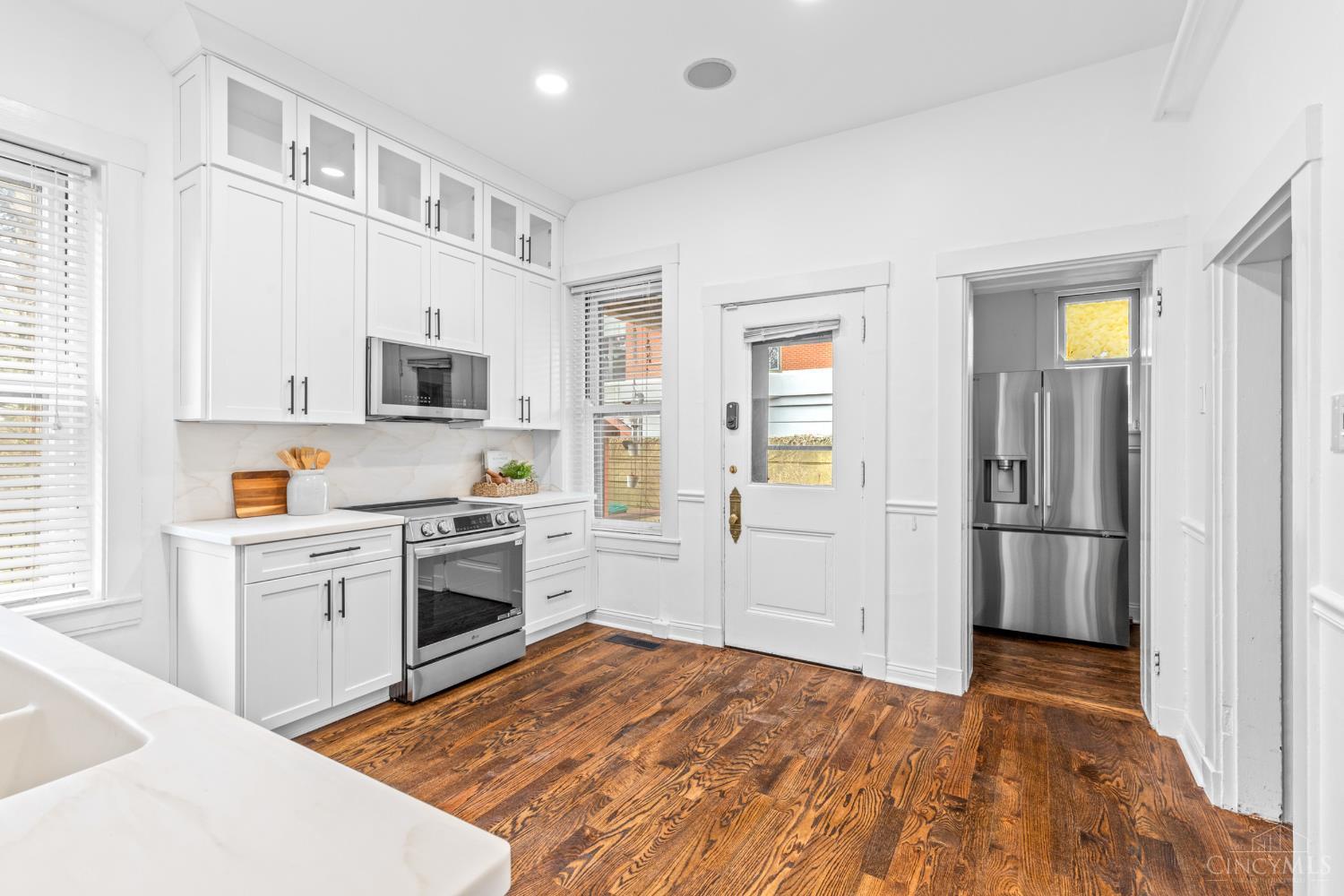 2100 St James Avenue