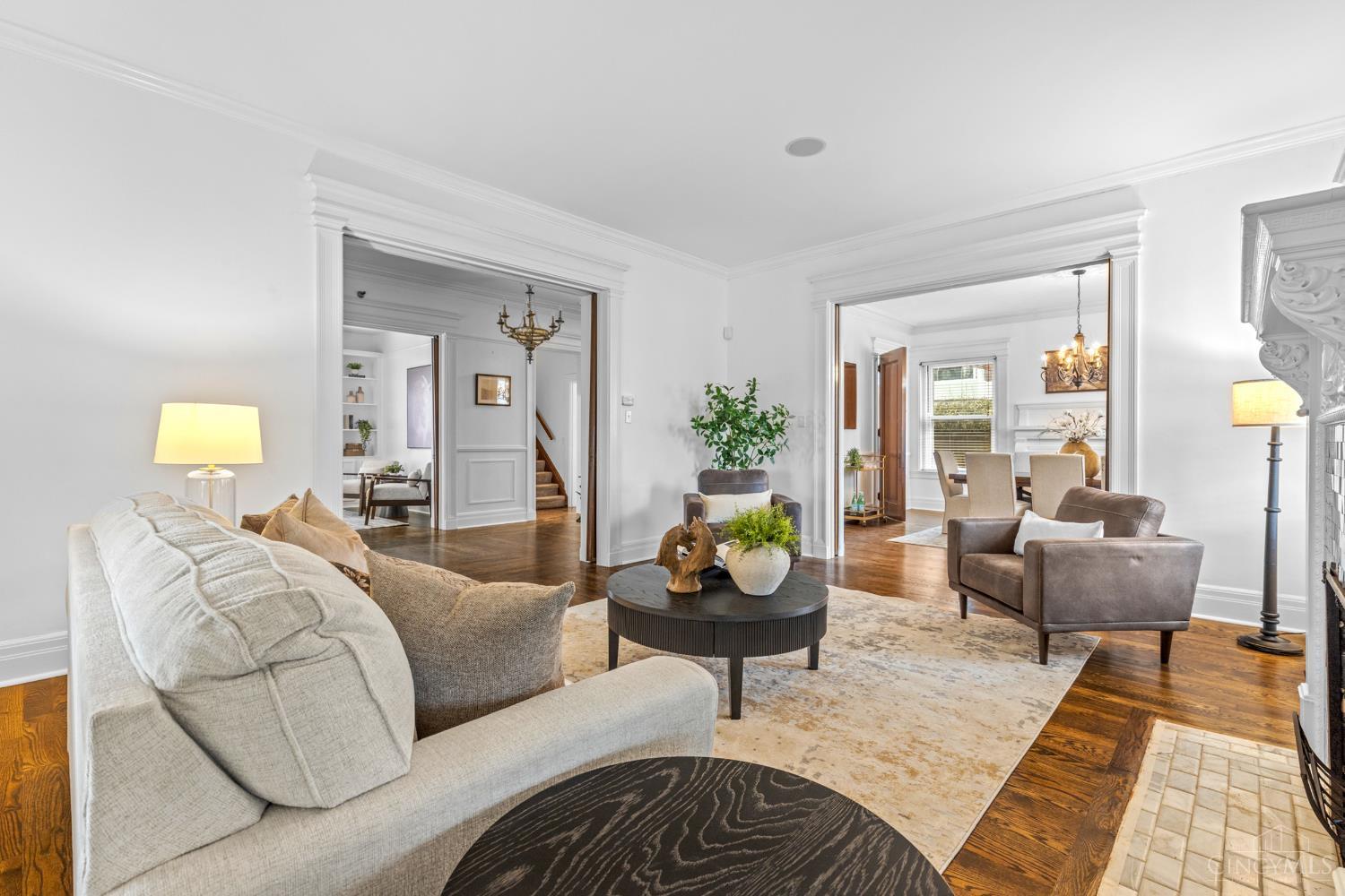 2100 St James Avenue