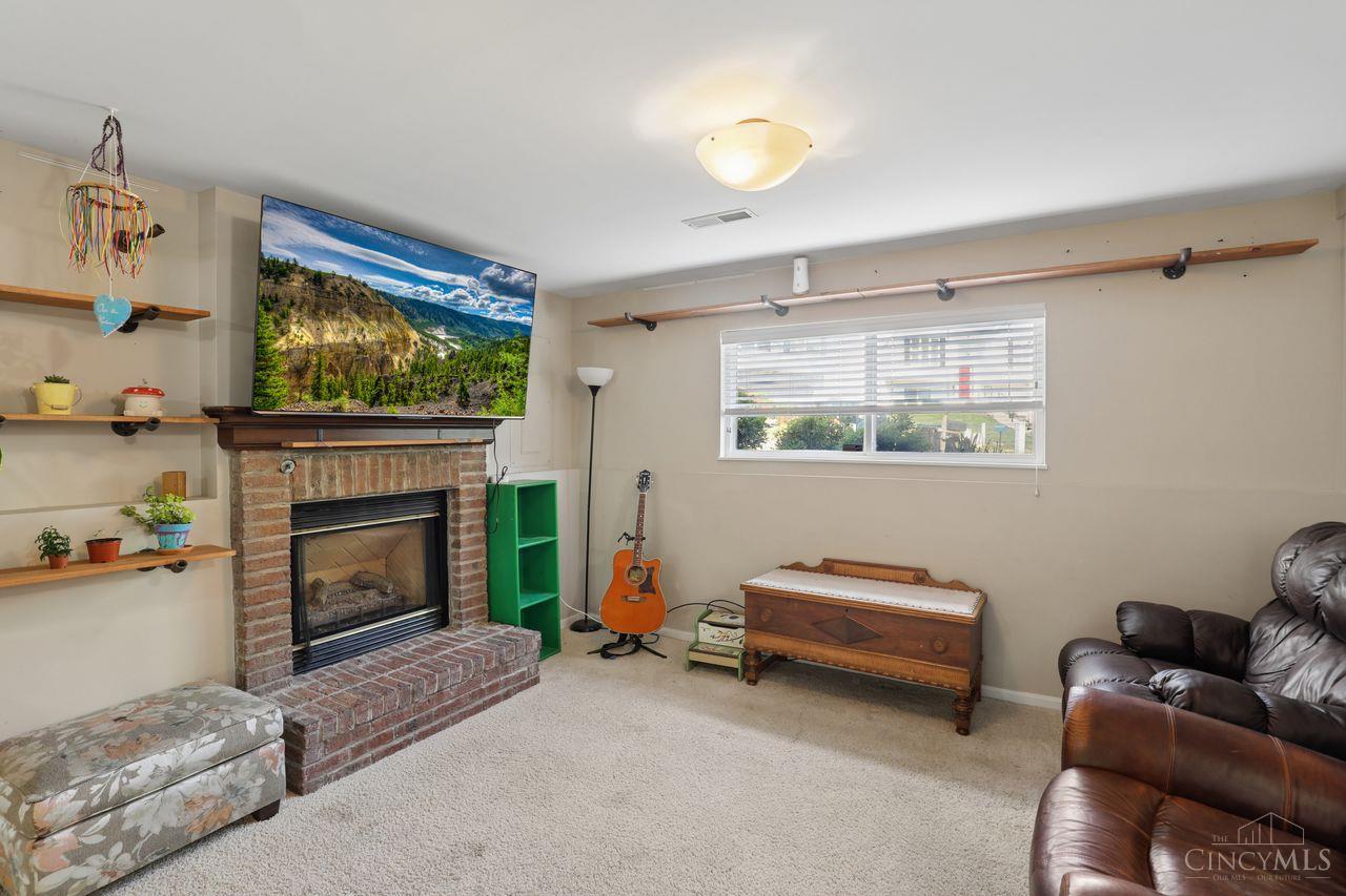 1822 Coralberry Court