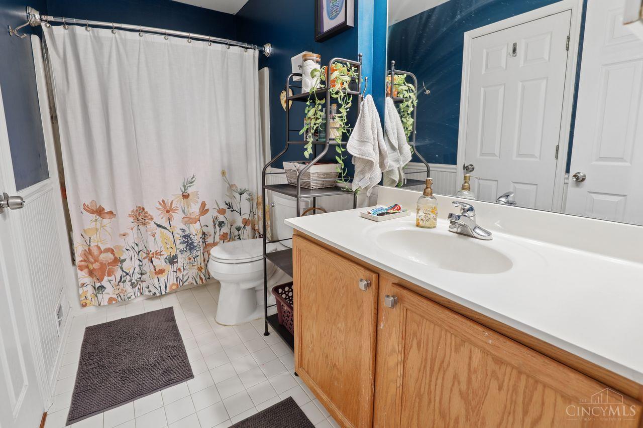 1822 Coralberry Court