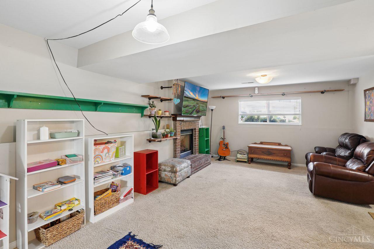 1822 Coralberry Court