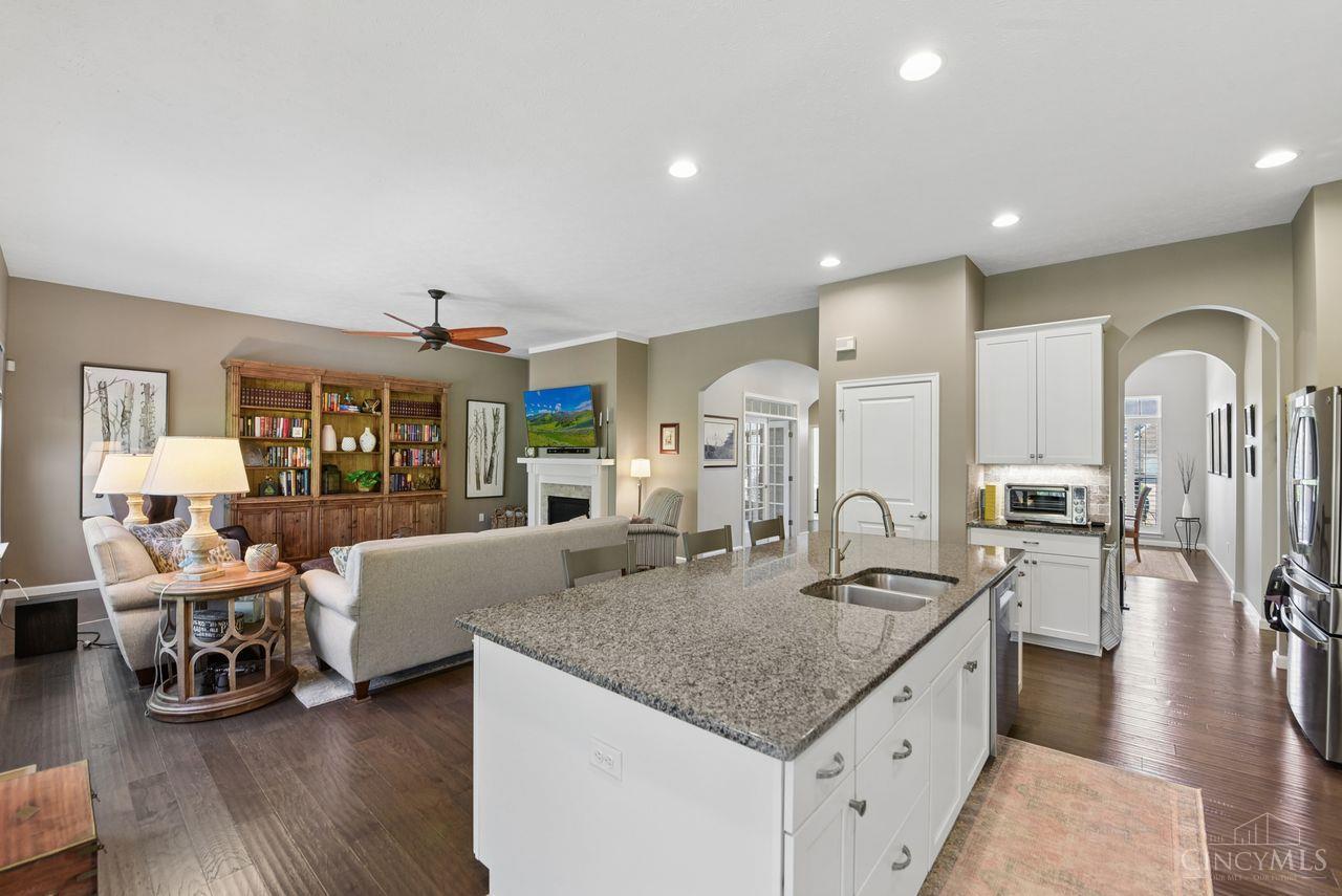 6982 Chapel Lane