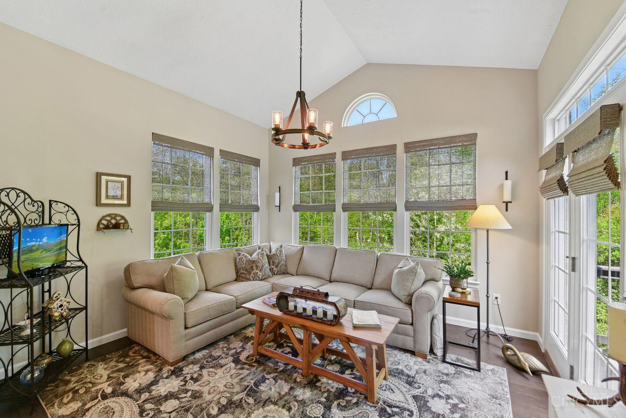6982 Chapel Lane