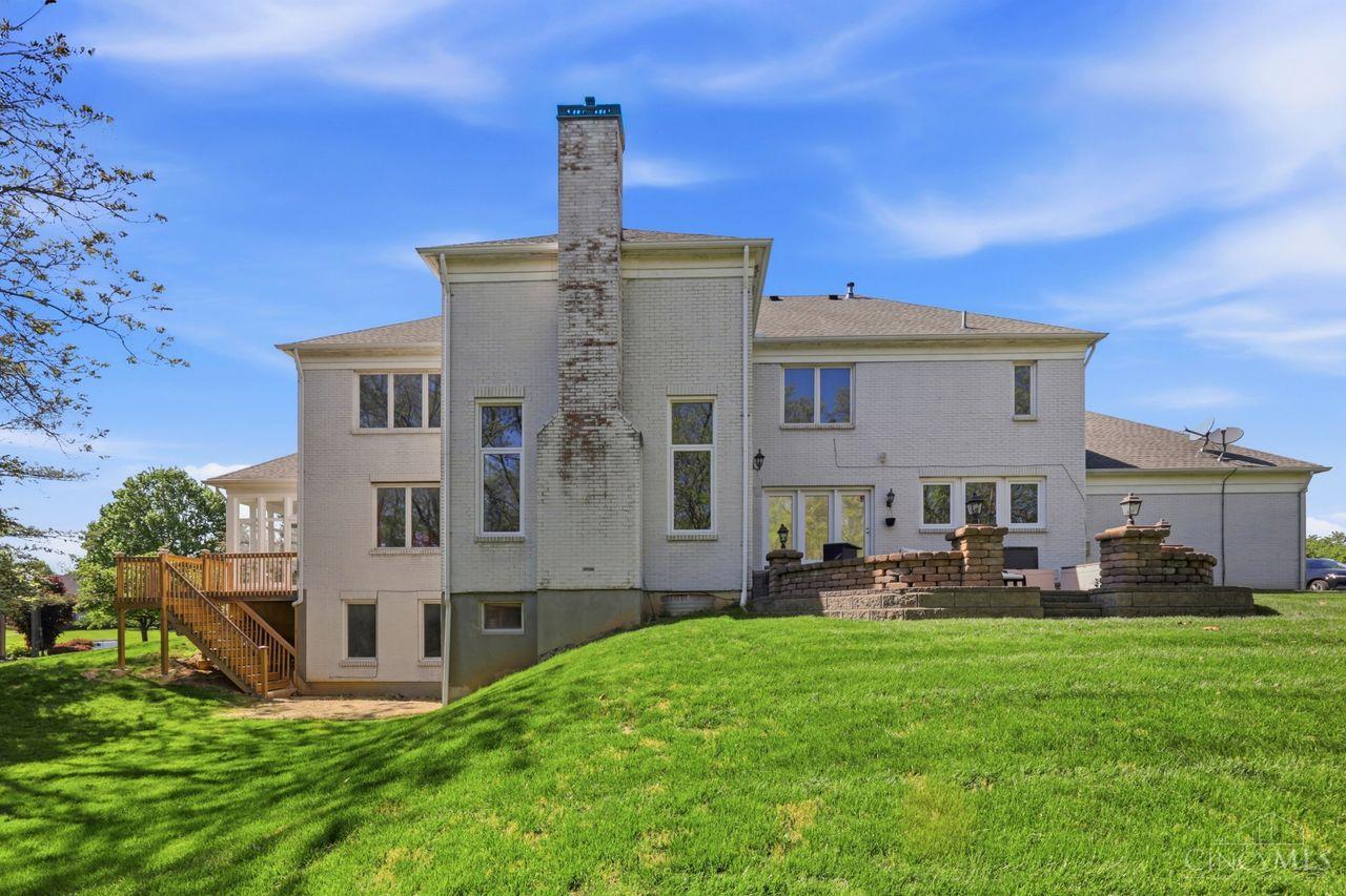 9030 Ambercreek Drive