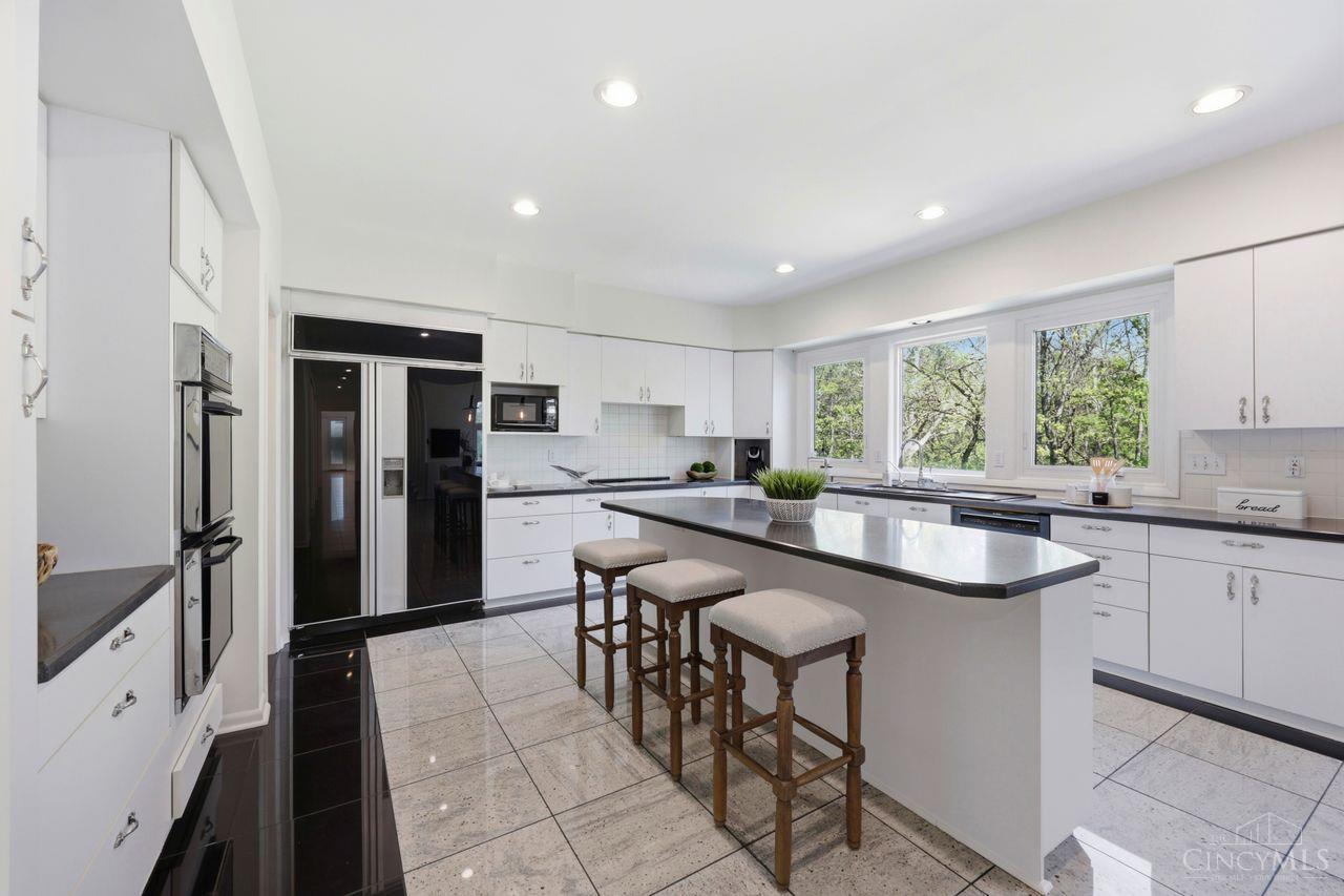 9030 Ambercreek Drive