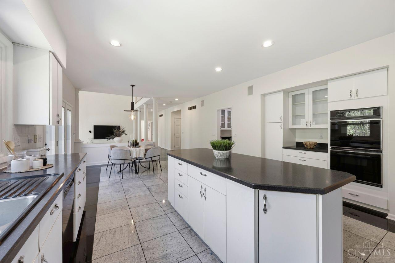 9030 Ambercreek Drive