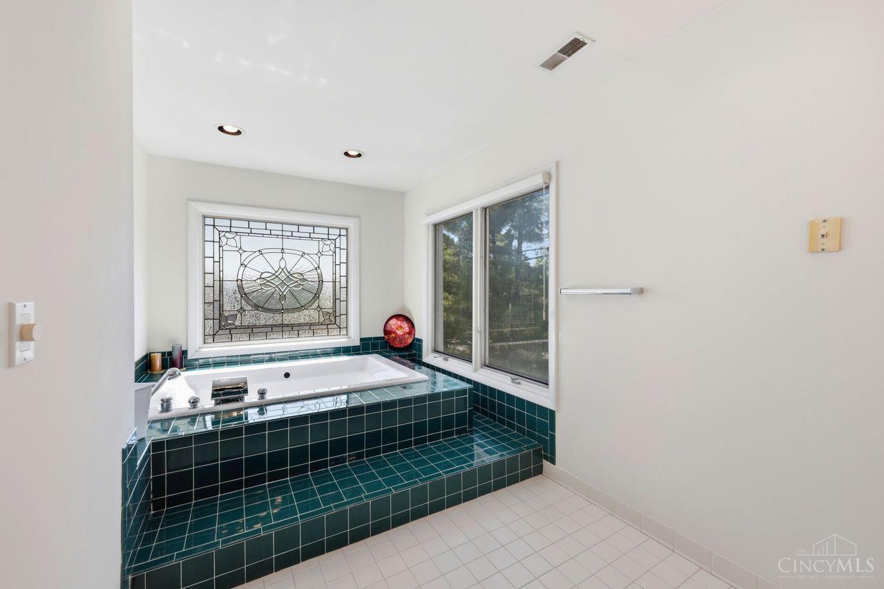 9030 Ambercreek Drive