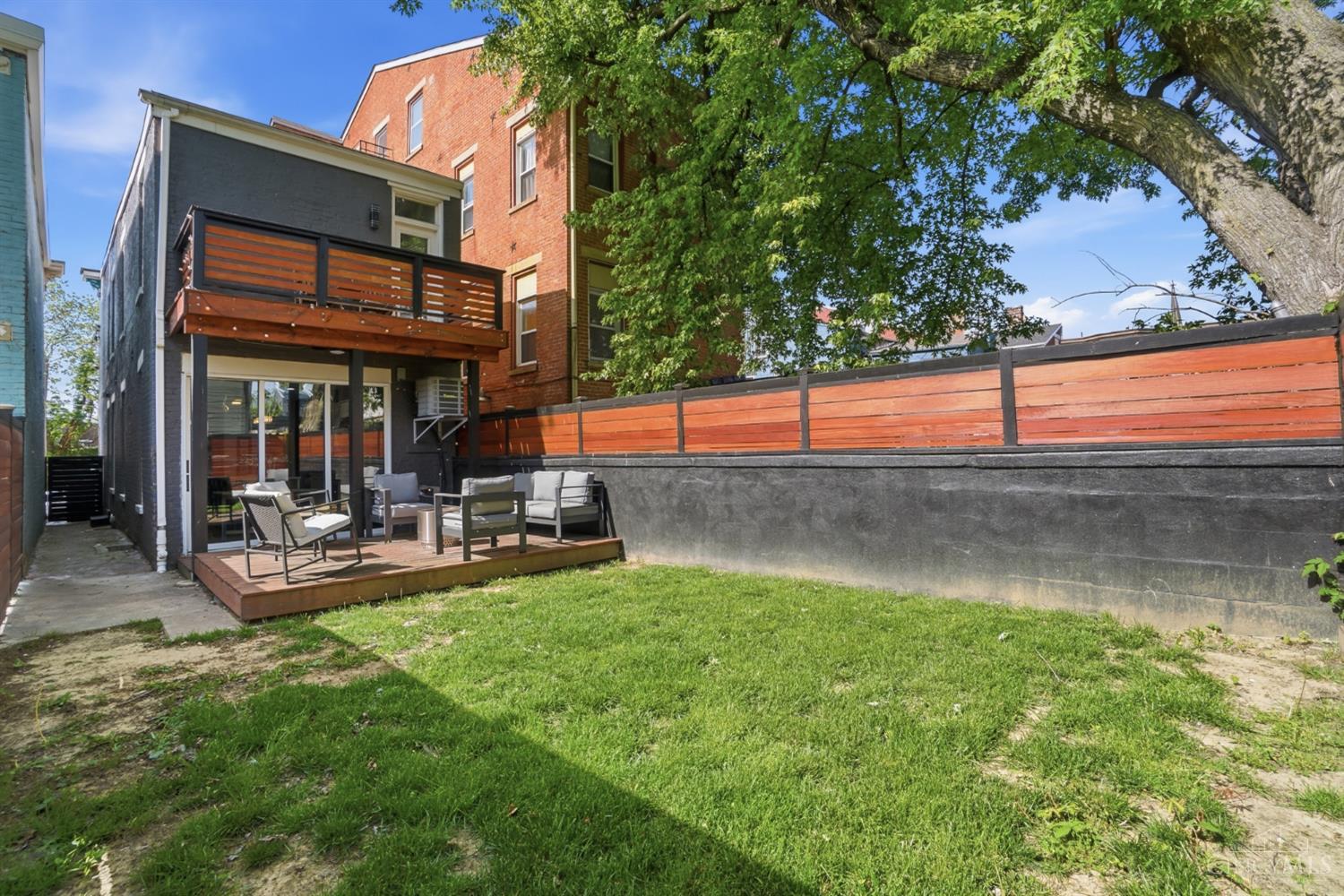 916 Findlay Street