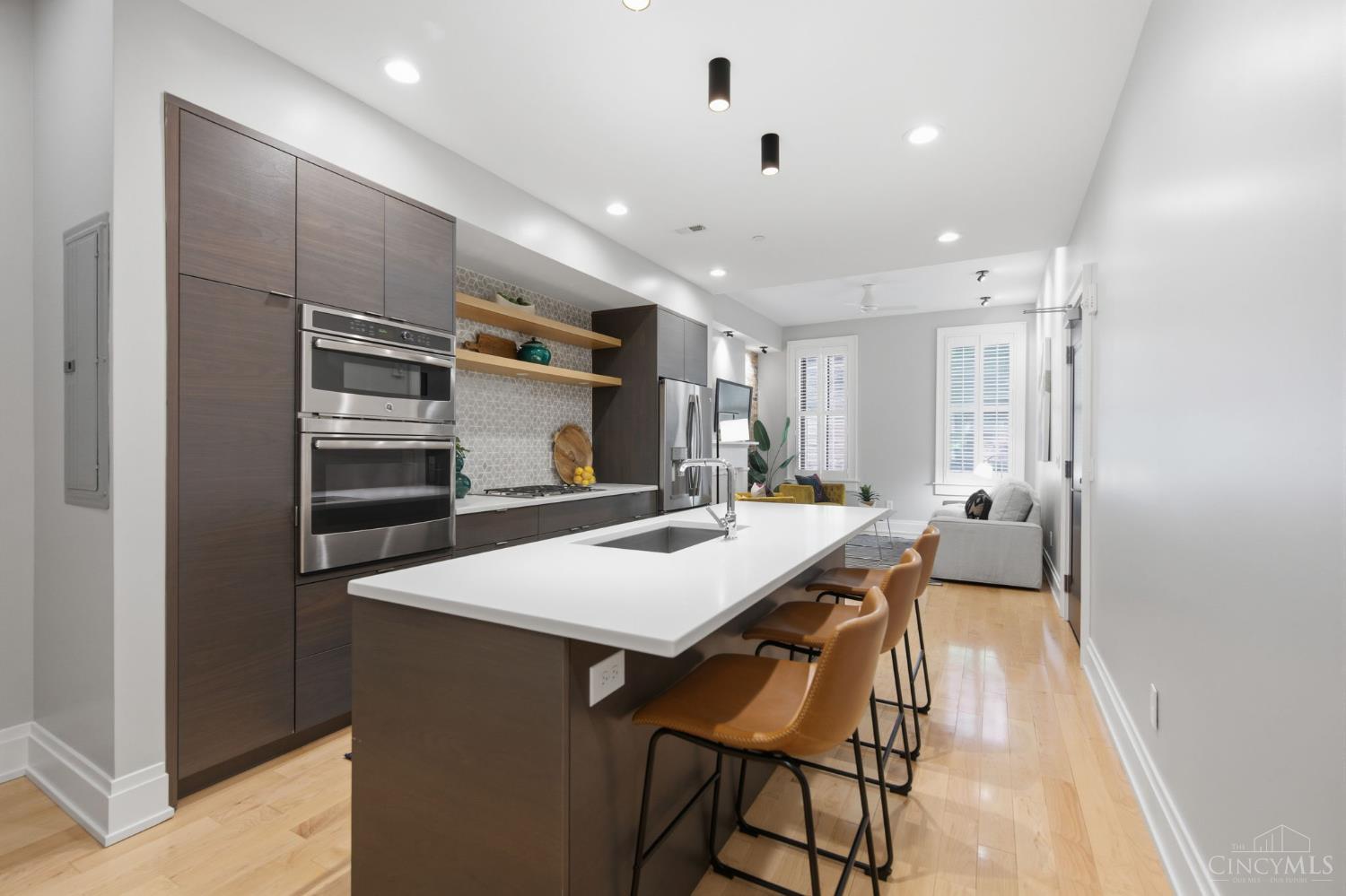 131 W Fifteenth Street 1B