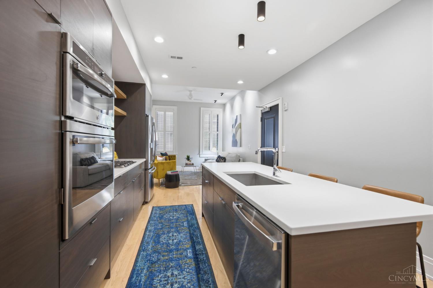 131 W Fifteenth Street 1B