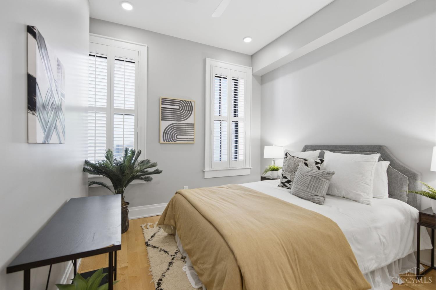 131 W Fifteenth Street 1B