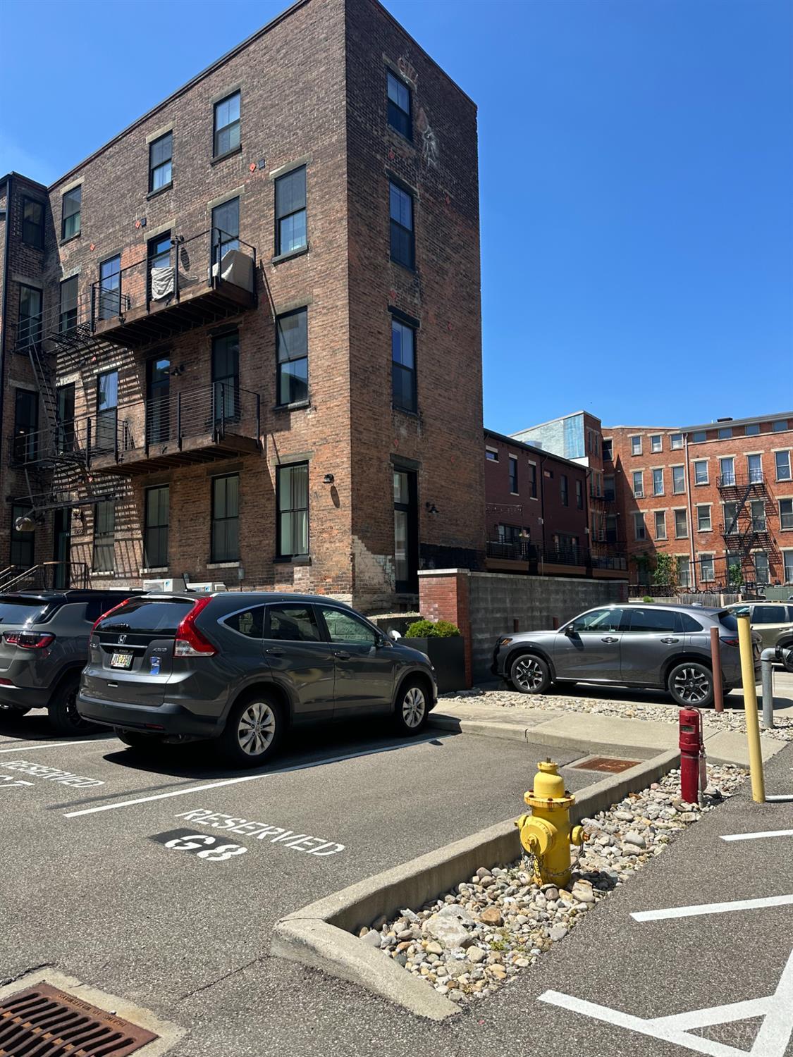131 W Fifteenth Street 1B