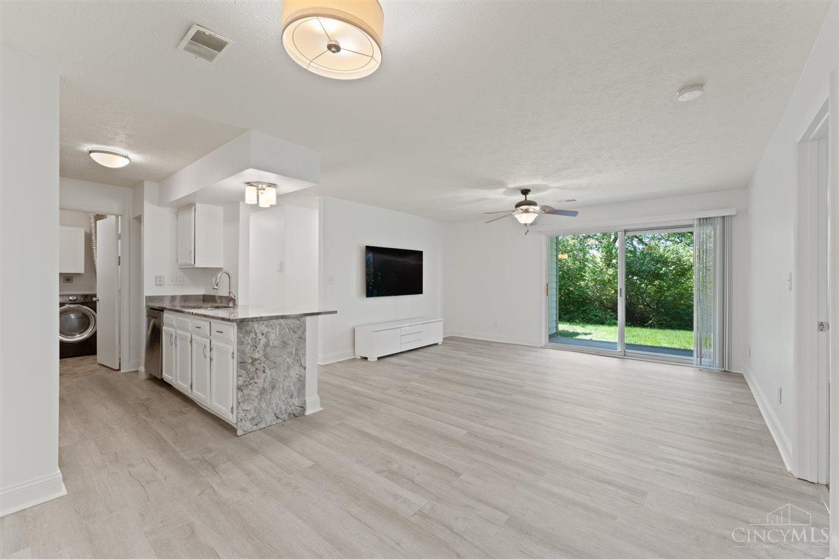 8839 Eagleview Drive 4