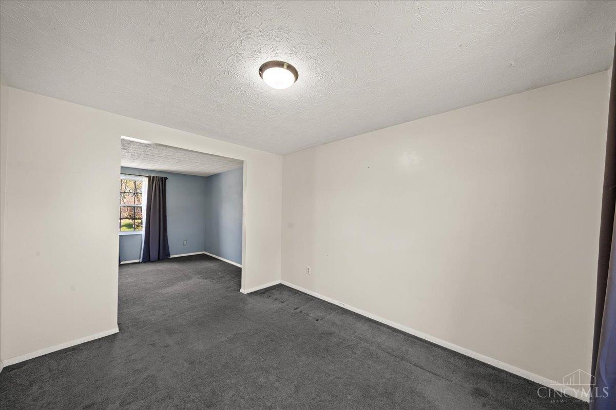 2746 Saturn Drive