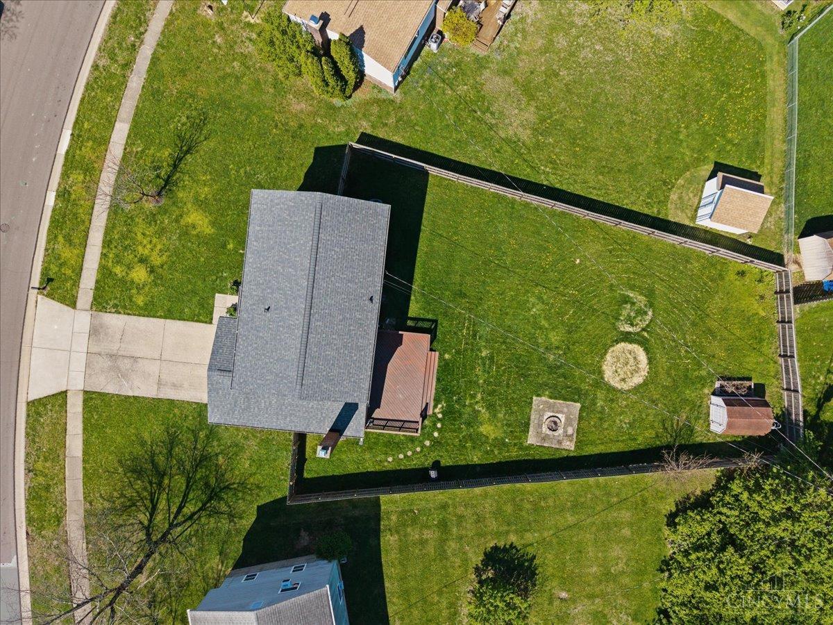2746 Saturn Drive