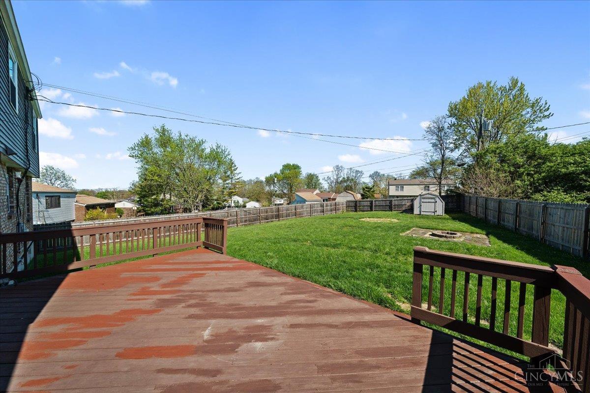 2746 Saturn Drive
