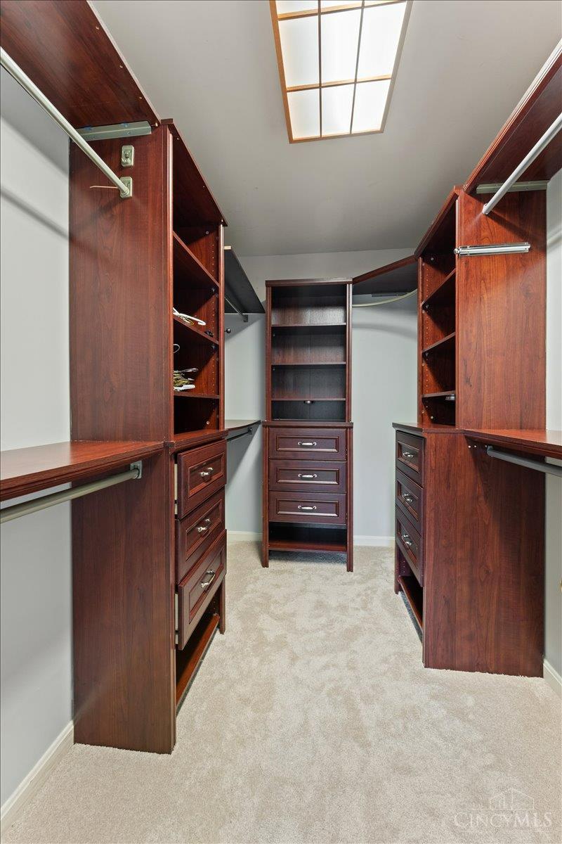 845 Eaglesknoll Court
