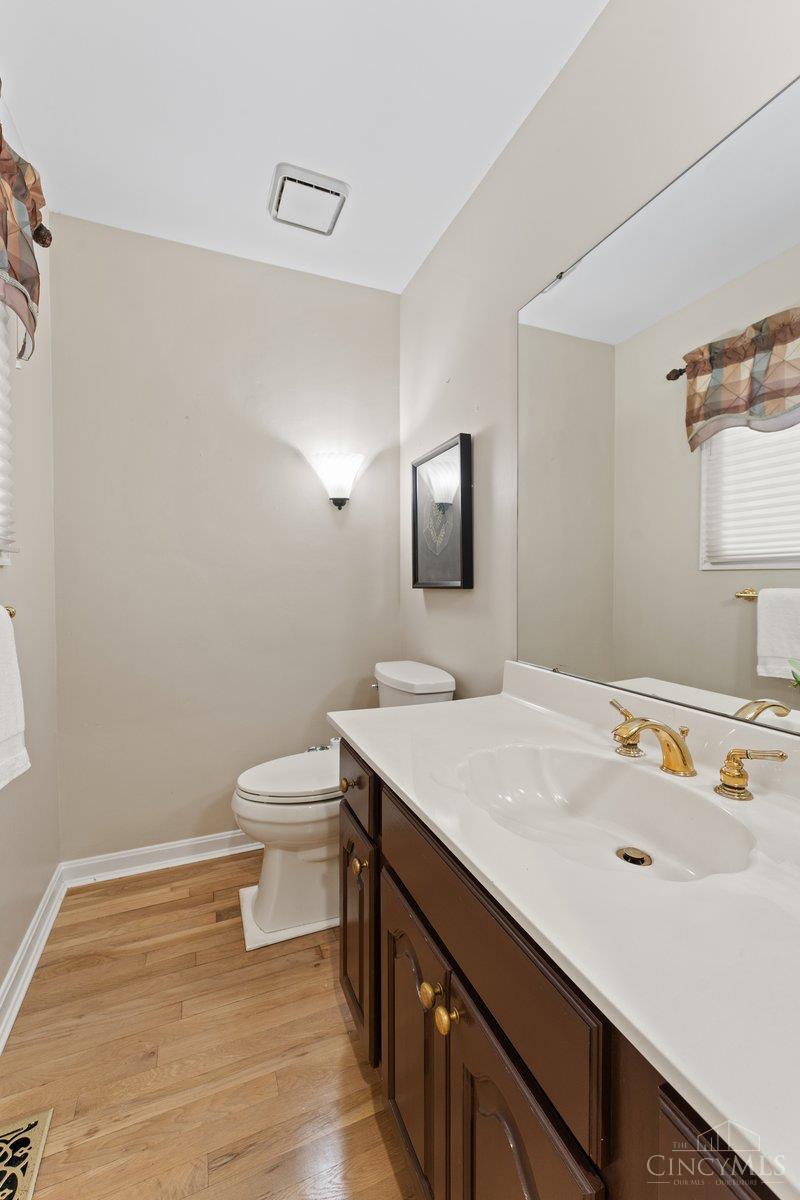 845 Eaglesknoll Court