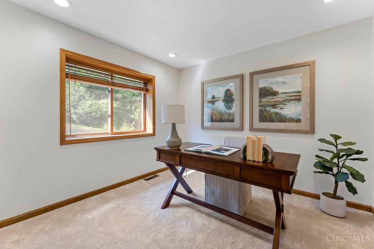 845 Eaglesknoll Court
