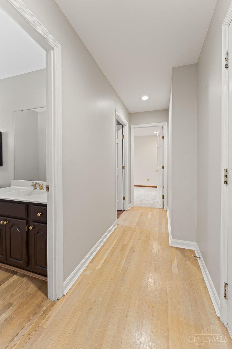 845 Eaglesknoll Court