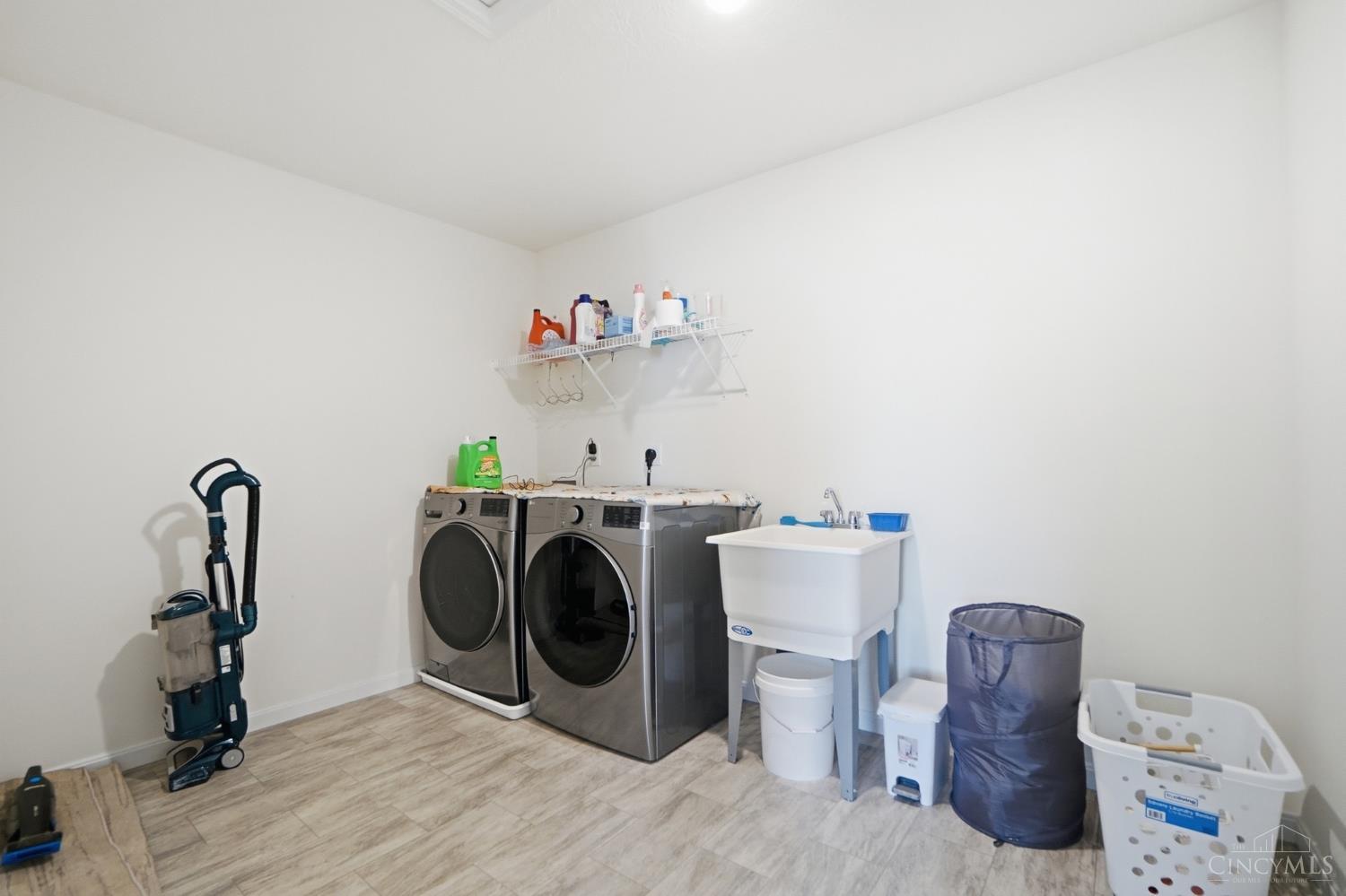 5565 Scenic Trail Drive