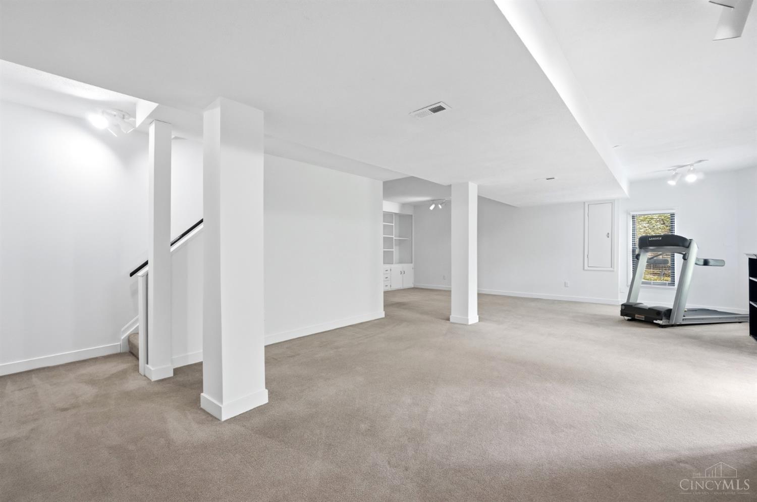 5454 Creek Bend Drive