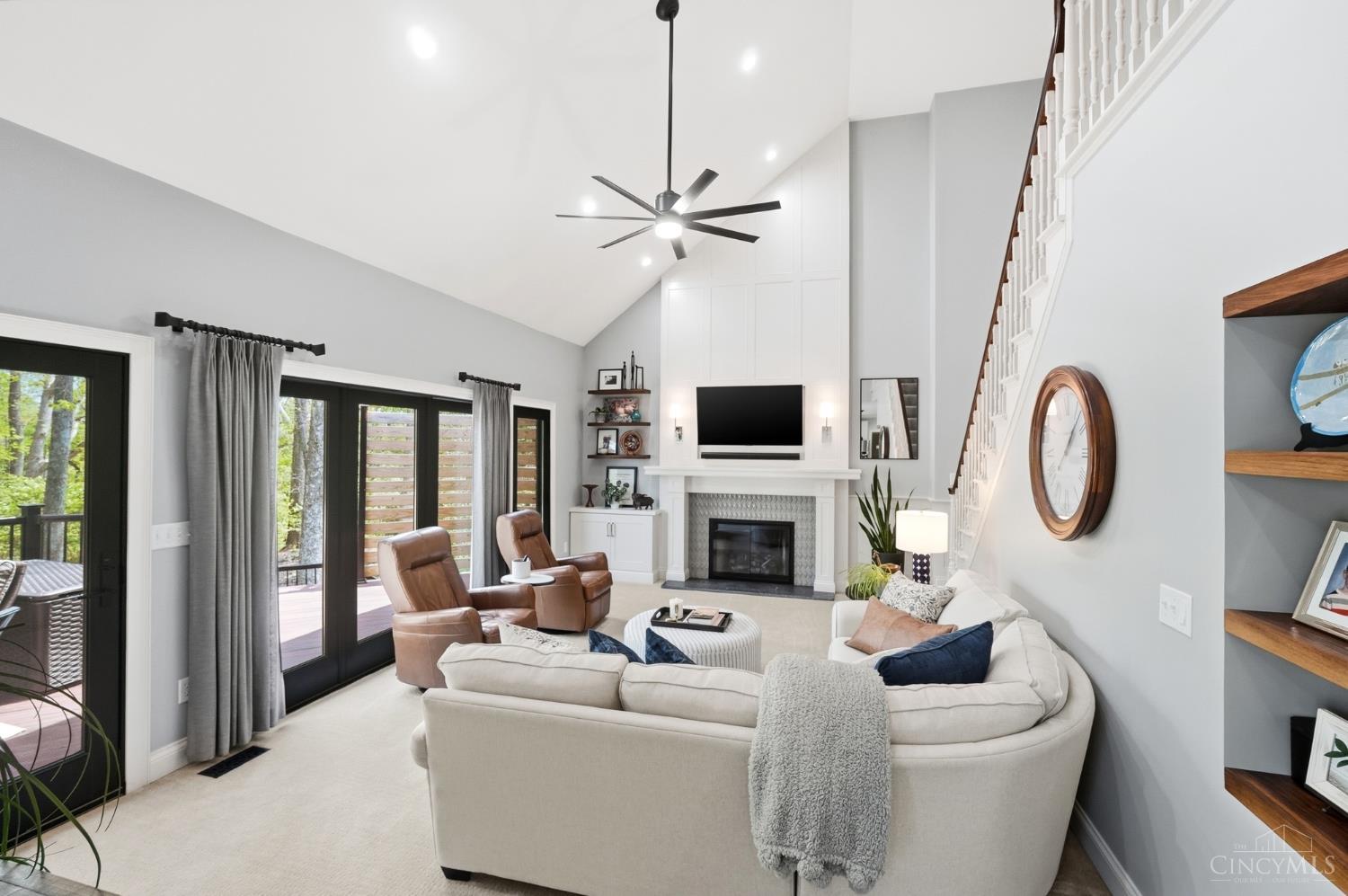 5454 Creek Bend Drive