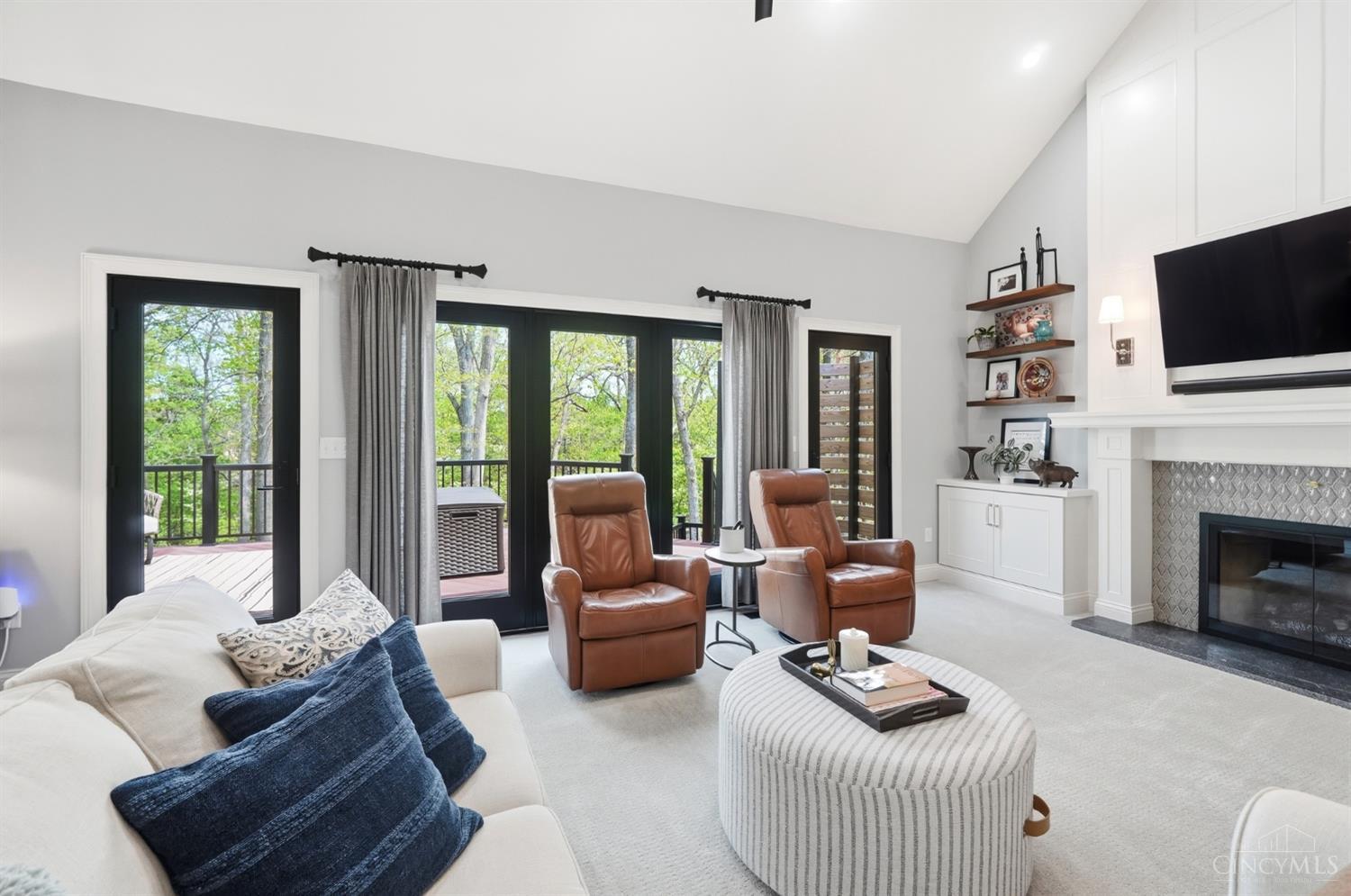 5454 Creek Bend Drive