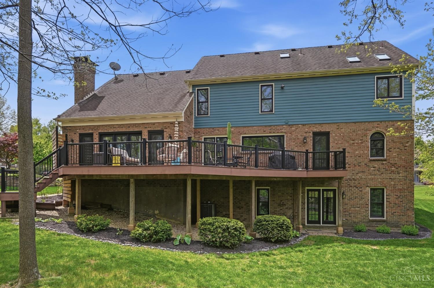 5454 Creek Bend Drive